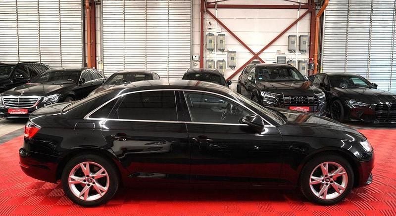 Gebraucht Audi A4 Comfort 190 PS (139 kW) 2017 Schwarz Limousine