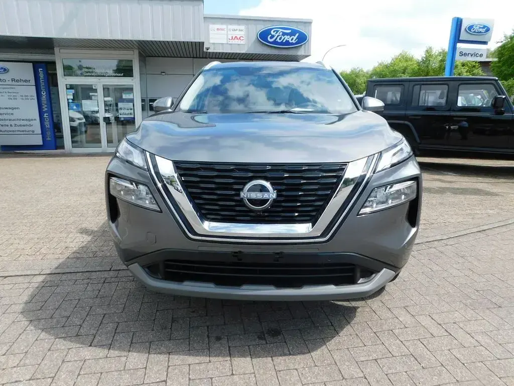 Neu Nissan X-Trail 360º 163 PS (119 kW) 2026 Grau SUV