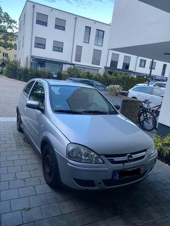 Silber Gebraucht 2005 Opel Corsa Limousine | 1.300 € (Fairer Preis) - Bild 1/4