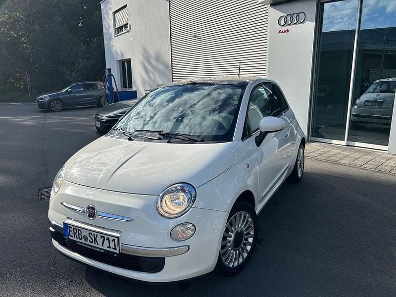 Weiß Gebraucht 2012 Fiat 500 Kleinwagen | 5.900 € (Guter Preis) - Bild 1/4