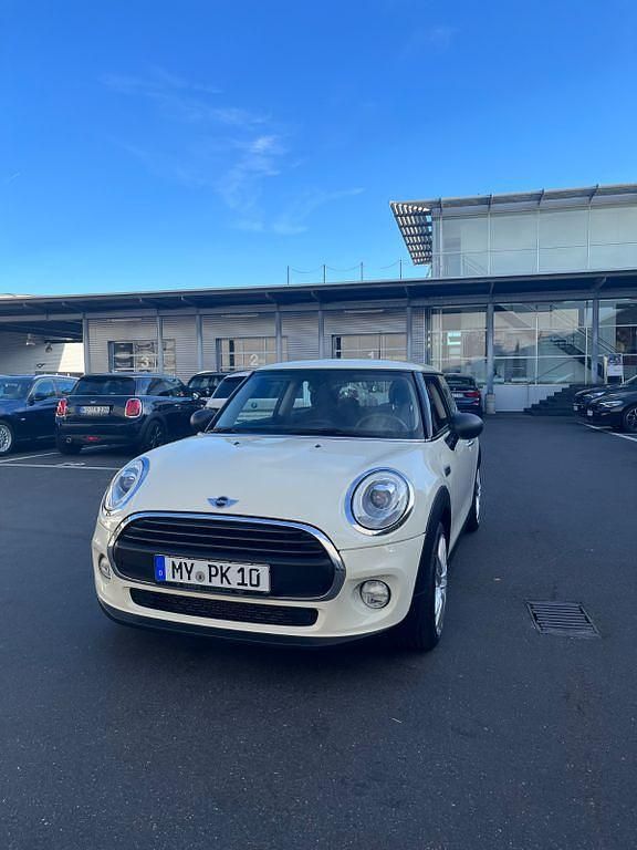 Usata Mini ONE 102 CV (75 kW) 2017 Beige Utilitaria