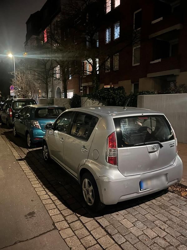 Gebraucht Daihatsu Sirion 69 PS (50 kW) 2008 Silber Kleinwagen