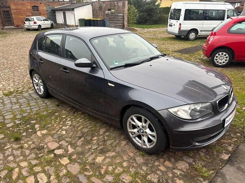 Gebraucht BMW 118 143 PS (105 kW) 2007 Sparkling graphite metallic Kleinwagen