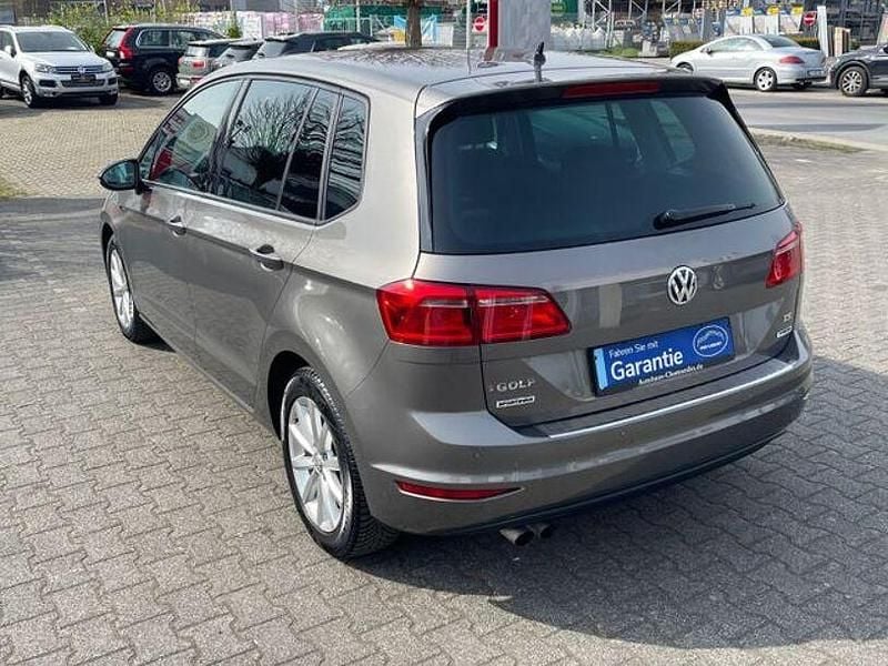 Gebraucht VW Golf VII LOUNGE 103 PS (75 kW) 2015 Andere Limousine