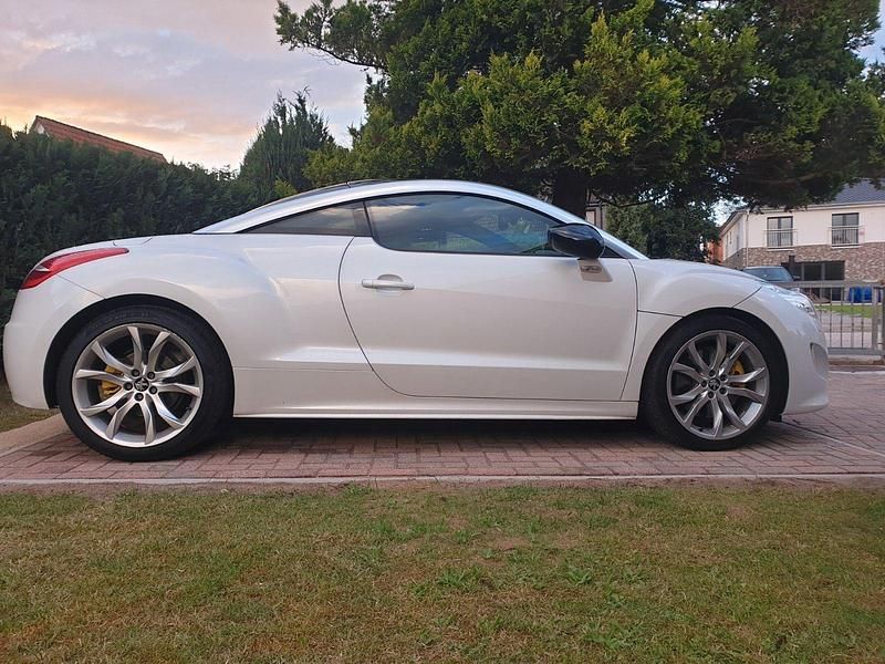 Weiß Gebraucht 2012 Peugeot RCZ Coupé | 8.999 € (Superpreis) - Bild 1/4