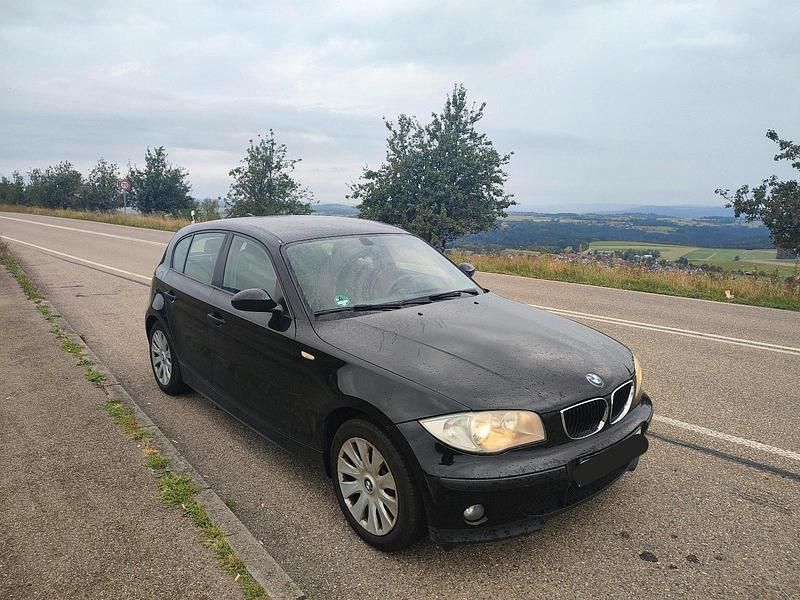 Second-hand BMW 116 115 CP (84 kW) 2006 Negru Hatchback