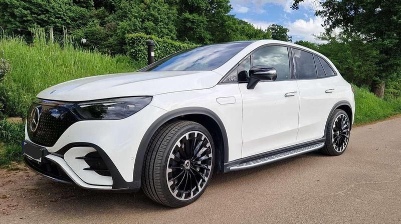 Weiß Gebraucht 2024 Mercedes EQE500 AMG Line Premium SUV | 77.890 € (Fairer Preis) - Bild 1/4