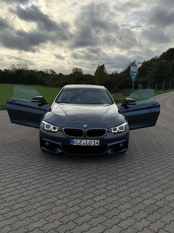 Grau Gebraucht 2019 BMW 420 M Sport Coupé | 19.999 € (Superpreis) - Bild 1/4