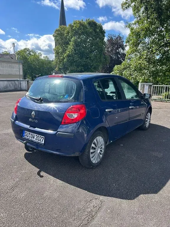 Gebraucht Renault Clio III 75 PS (55 kW) 2008 Blau Limousine