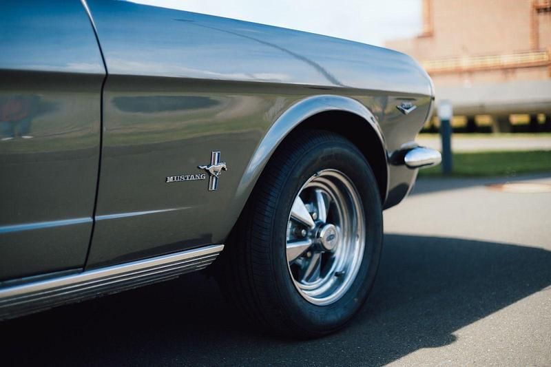 Gebraucht Ford Mustang 150 PS (110 kW) 1966 Grau Coupé