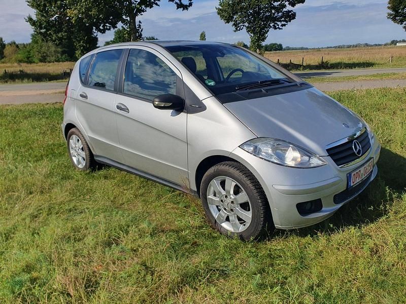 Silber Gebraucht 2006 Mercedes A170 Limousine | 4.400 € (Fairer Preis) - Bild 1/4