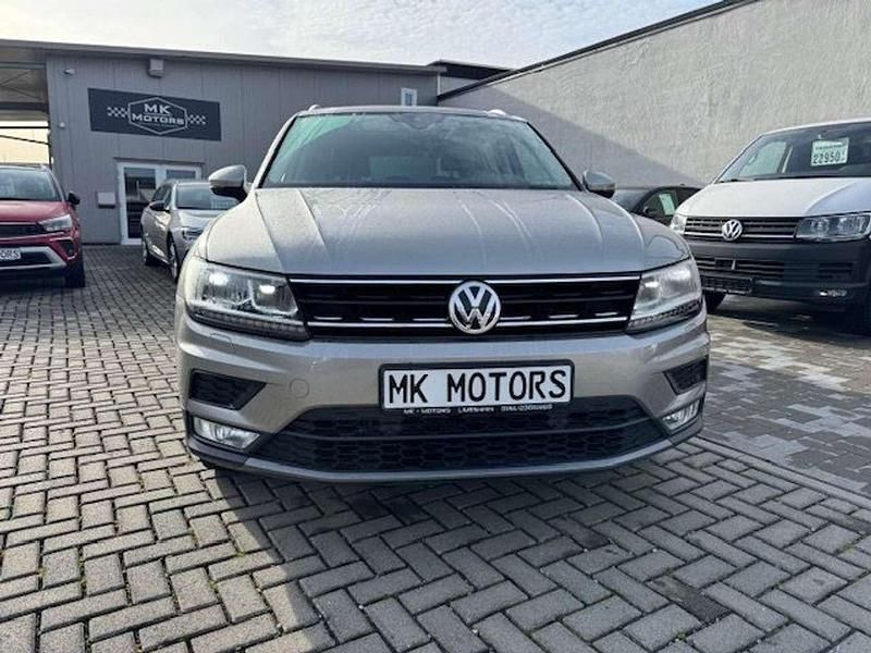 Gebraucht VW Tiguan Comfortline 150 PS (110 kW) 2017 Tungsten silver SUV
