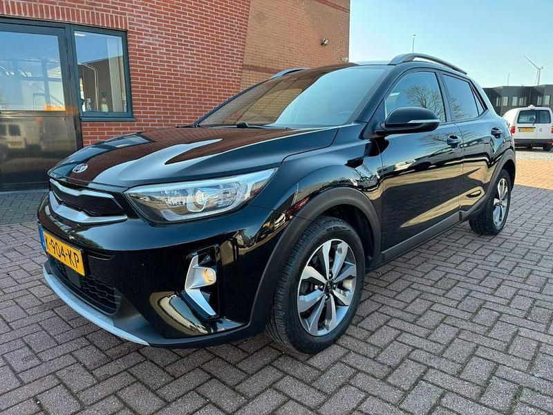 Gebraucht Kia Stonic DREAM-TEAM Edition 101 PS (74 kW) 2021 Schwarz SUV