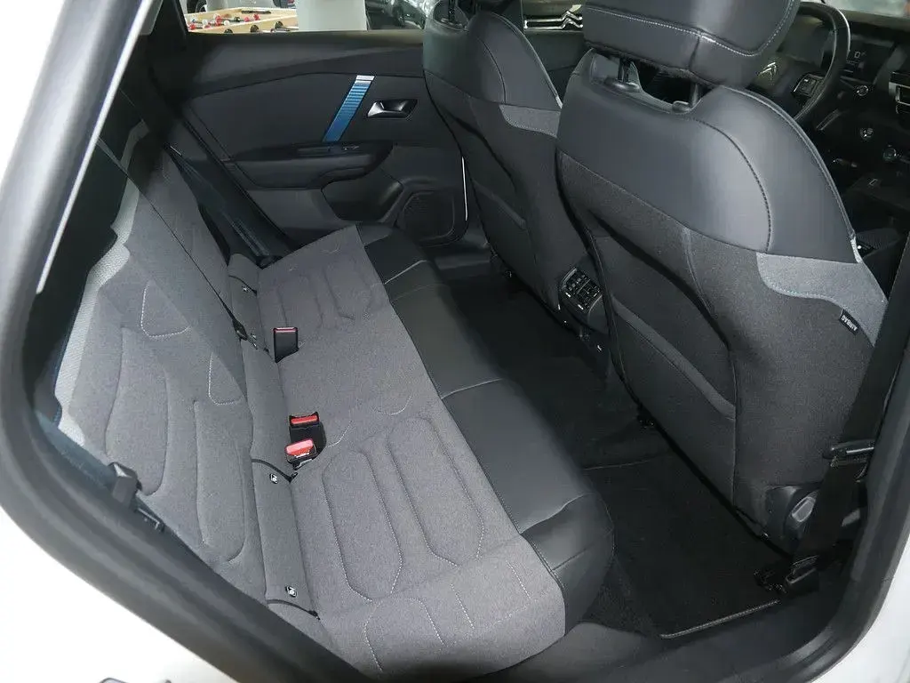Gebraucht Citroën e-C4 Feel 100 kW (136 PS) 2022 Weiss Limousine