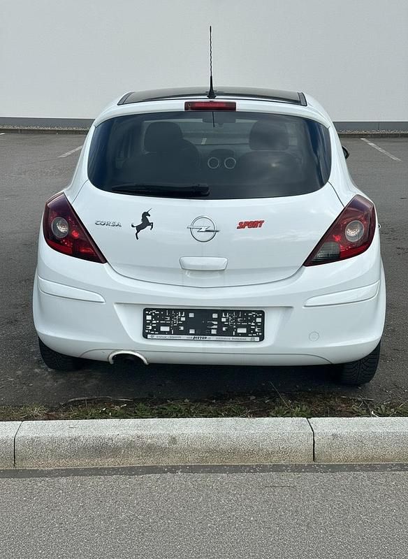 Gebraucht Opel Corsa 87 PS (63 kW) 2010 Weiß Kleinwagen