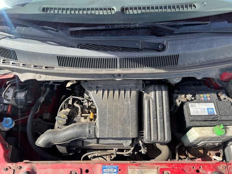 Gebraucht Suzuki Splash Basic 65 PS (47 kW) 2009 Rot Kleinwagen