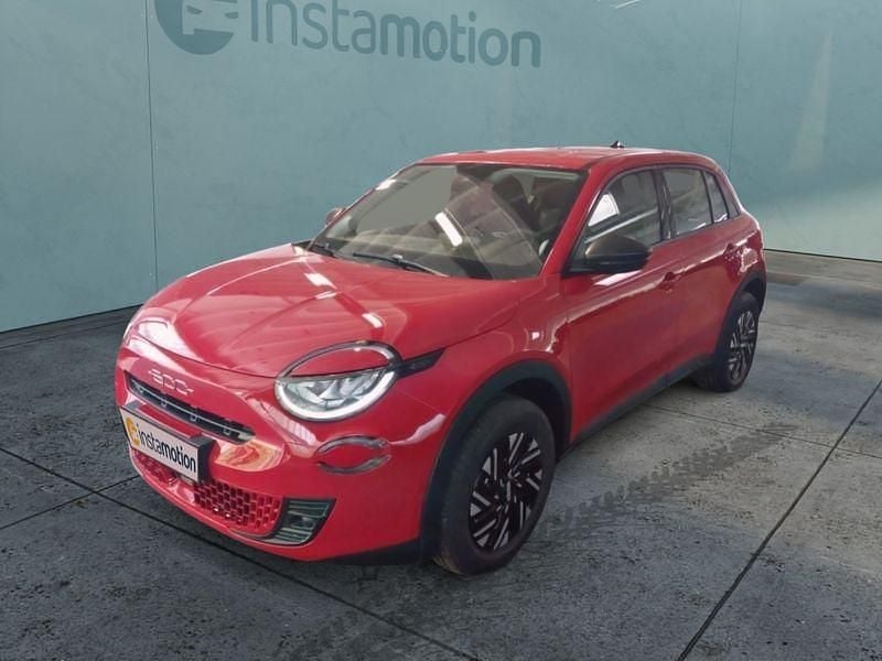 Gebraucht Fiat 600 101 PS (74 kW) 2024 Rot Kleinwagen