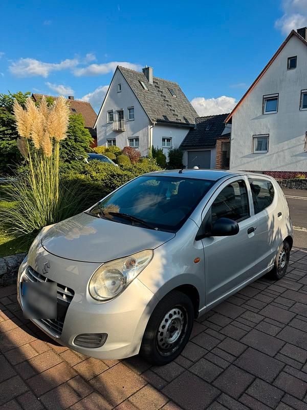 Silber Gebraucht 2010 Suzuki Alto Kleinwagen | 900 € (Superpreis) - Bild 1/4