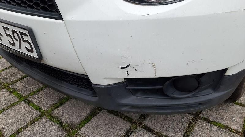 Gebraucht Mitsubishi Colt Edition 95 PS (69 kW) 2011 Weiß Kleinwagen