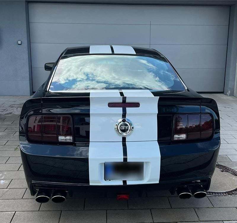 Gebraucht Ford Mustang GT 320 PS (235 kW) 2009 Schwarz Coupé