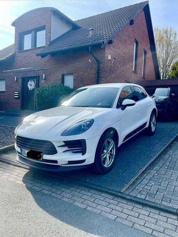 Gebraucht Porsche Macan 245 PS (180 kW) 2021 Weiß SUV