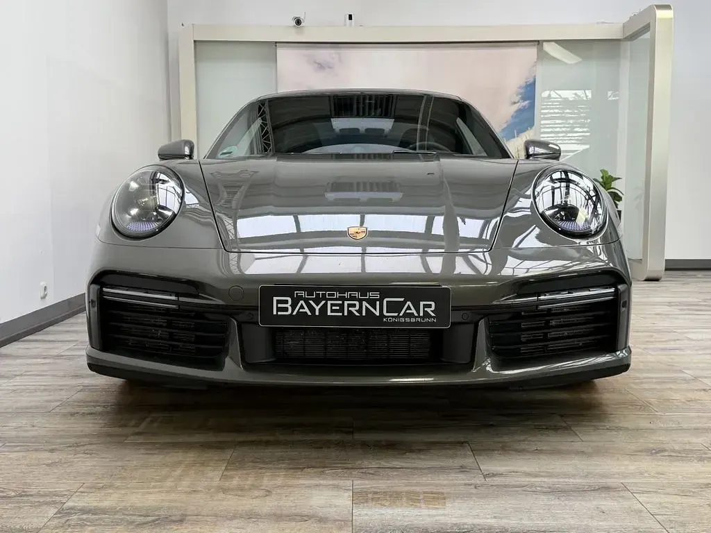 Usata Porsche 992 650 CV (478 kW) 2025 Verde Coupé