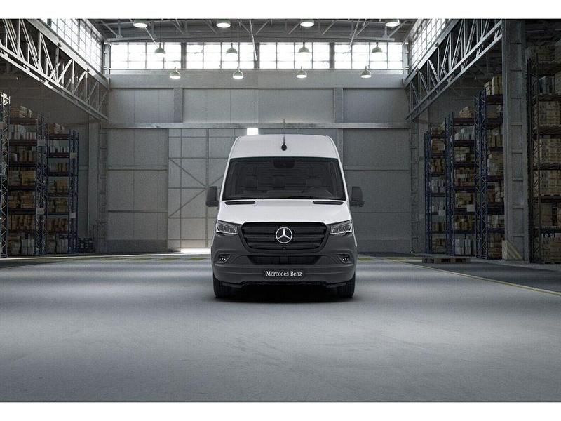 Gebraucht Mercedes Sprinter 190 PS (139 kW) 2022 Arktikweiß Van