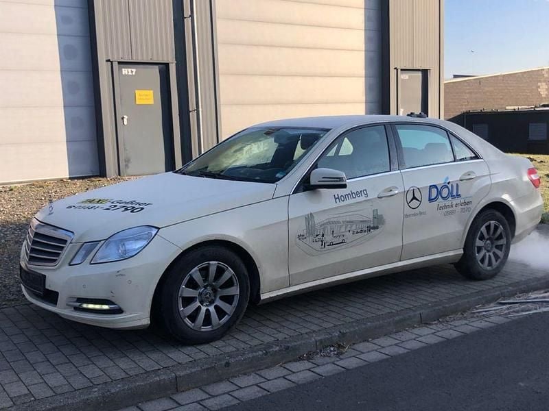 Gebraucht Mercedes E200 136 PS (100 kW) 2013 Limousine