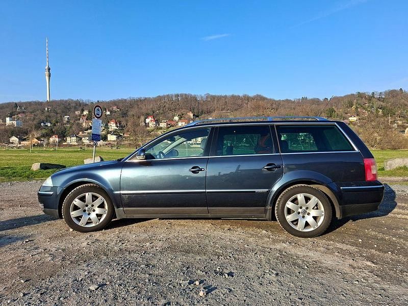 Gebraucht VW Passat Exclusive 179 PS (131 kW) 2004 Blau Kombi