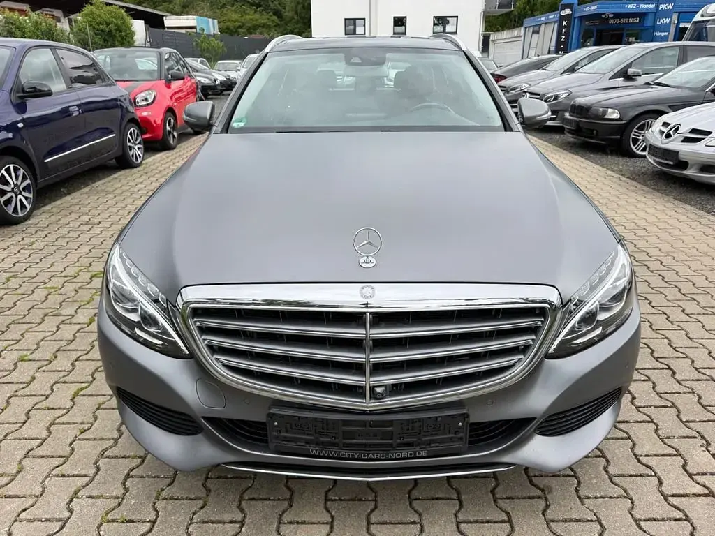 Gebraucht Mercedes C250 204 PS (150 kW) 2018 Grau Limousine