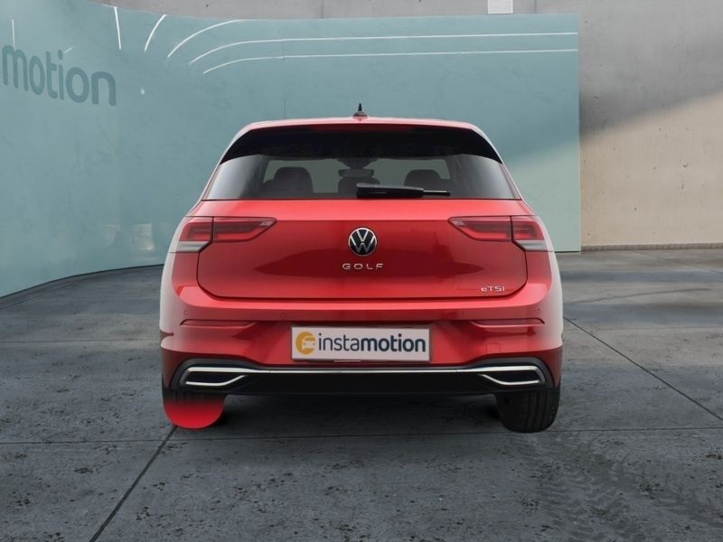 Gebraucht VW Golf VIII Move 110 PS (80 kW) 2023 Rot Limousine