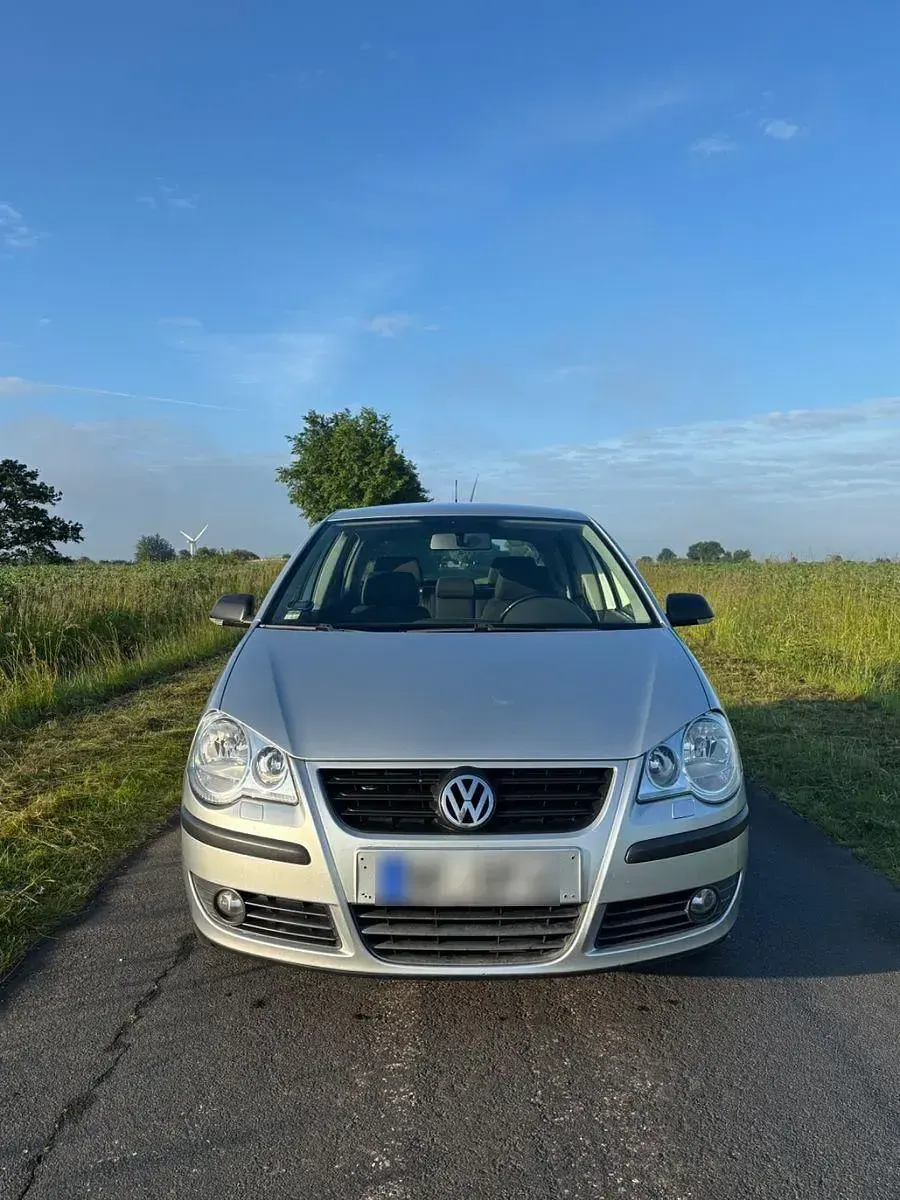 Gebraucht VW Polo 64 PS (47 kW) 2007 Silber Kleinwagen