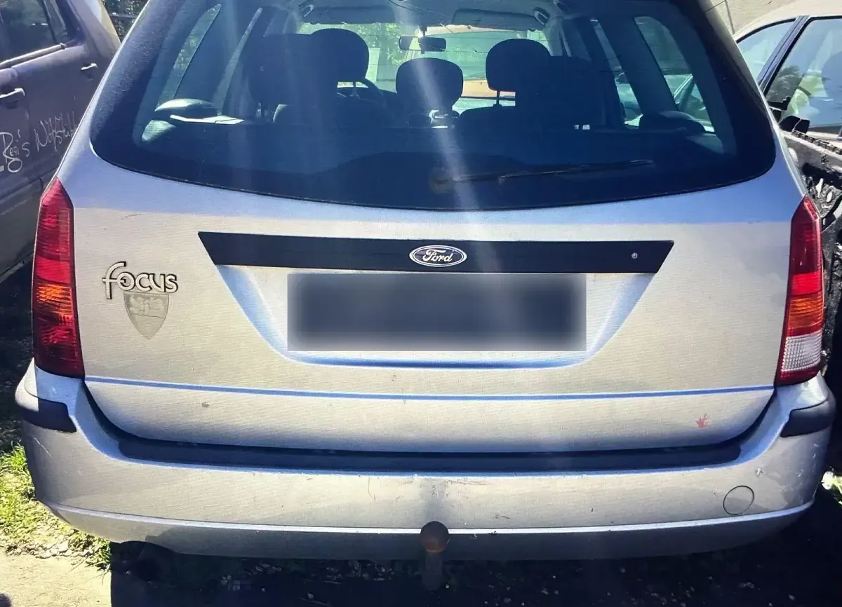 Gebraucht Ford Focus Ambiente 101 PS (74 kW) 2004 Silber Kombi