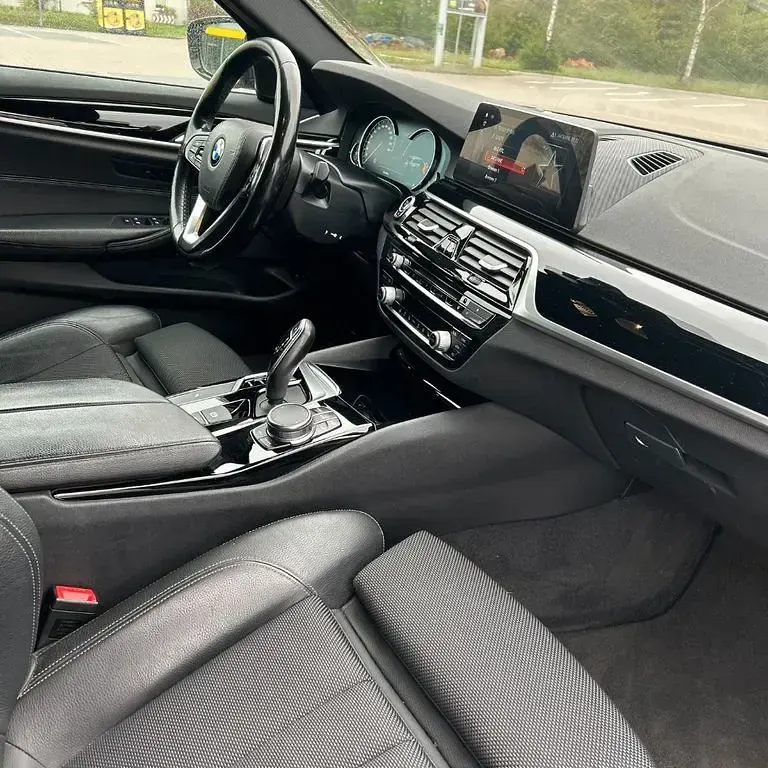 Gebraucht BMW 530 Shadowline 265 PS (194 kW) 2017 Schwarz Kombi