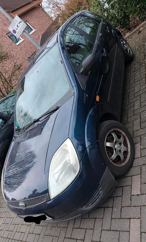 Gebraucht Ford Fiesta 60 PS (44 kW) 2002 Blau Kleinwagen