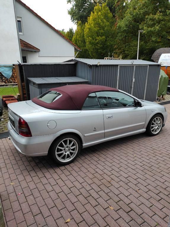 Gebraucht Opel Astra Cabriolet 101 PS (74 kW) 2002 Silber Cabrio