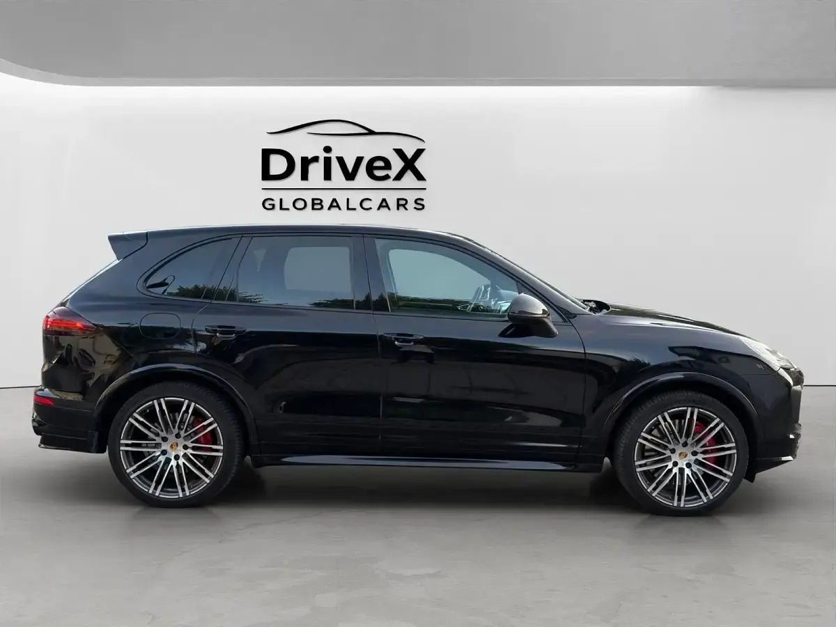 Gebraucht Porsche Cayenne GTS 441 PS (324 kW) 2017 Schwarz SUV