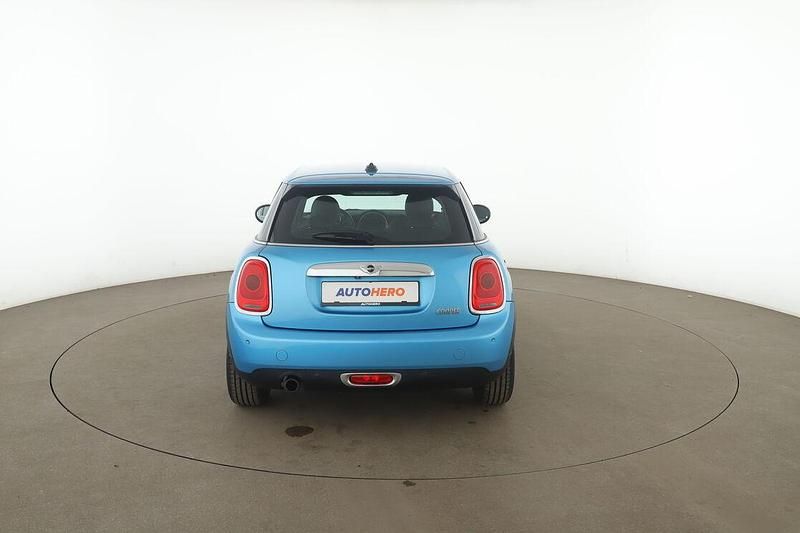 Second-hand Mini Cooper 136 CP (100 kW) 2015 Albastru Hatchback