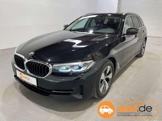 Schwarz Gebraucht 2023 BMW 520 Kombi | 29.980 € (Guter Preis) - Bild 1/4