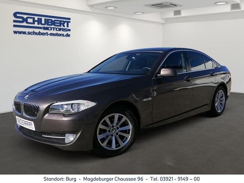Havanna metallic Gebraucht 2013 BMW 520 Limousine | 15.490 € (Fairer Preis) - Bild 1/4