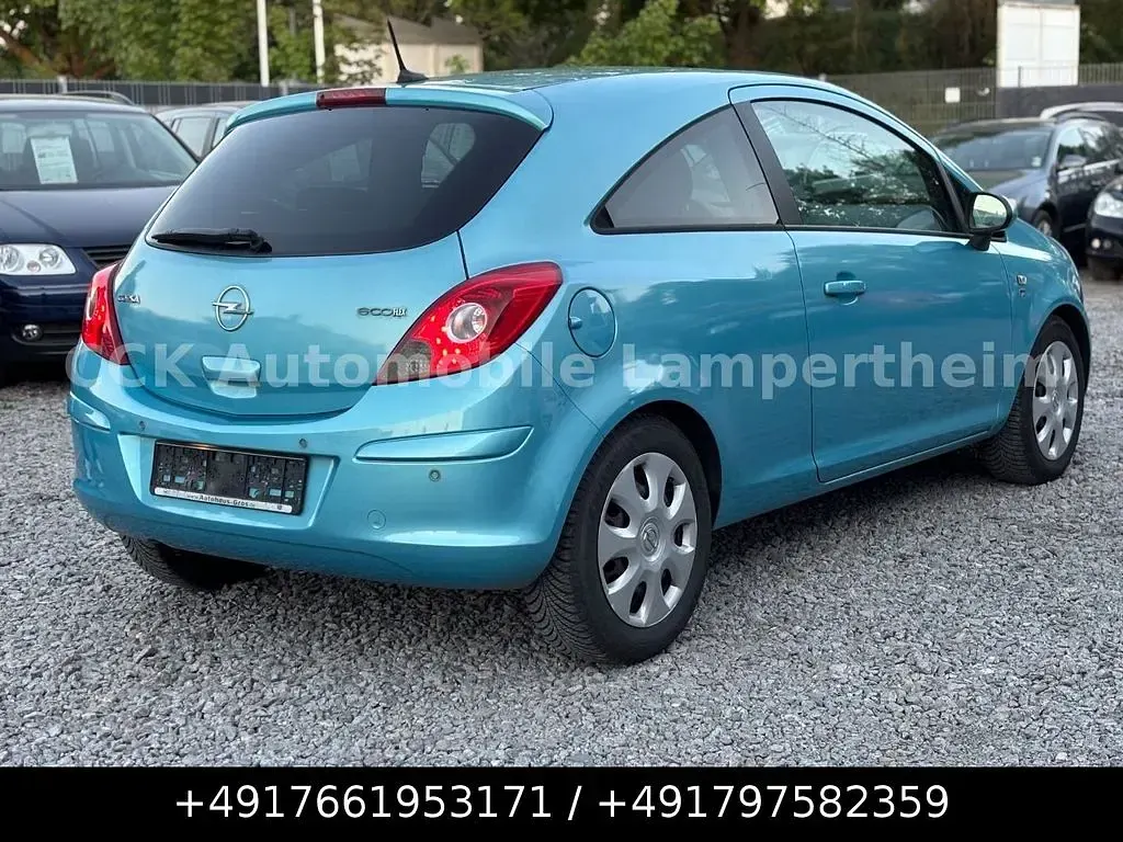 Gebraucht Opel Corsa Edition 69 PS (50 kW) 2010 Blau Kleinwagen