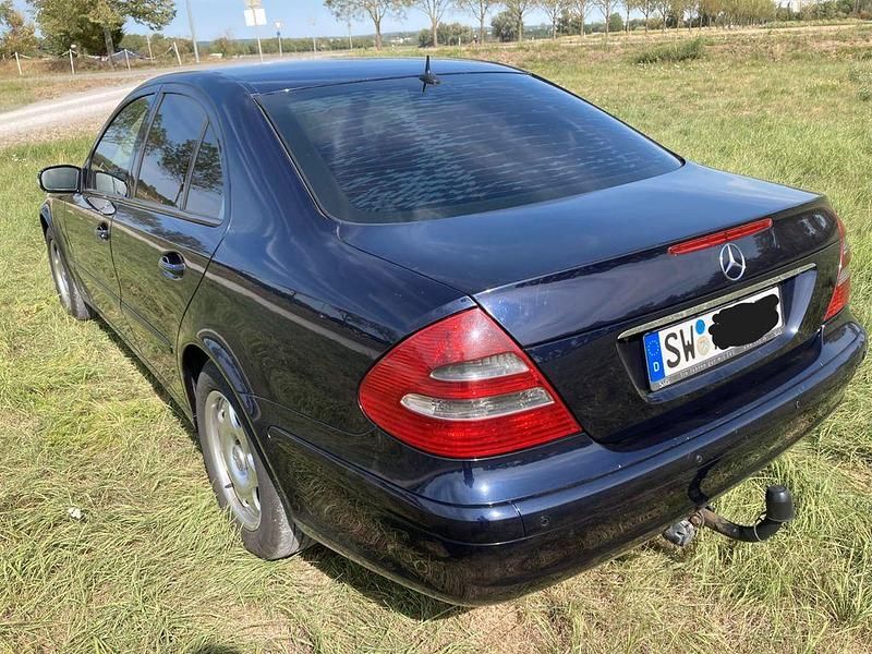 Gebraucht Mercedes 200 122 PS (89 kW) 2004 Blau Limousine
