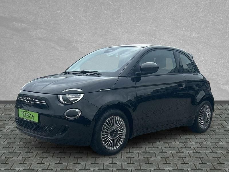 Gebraucht Fiat 500e Icon 69 kW (95 PS) 2023 Onyx schwarz Kleinwagen