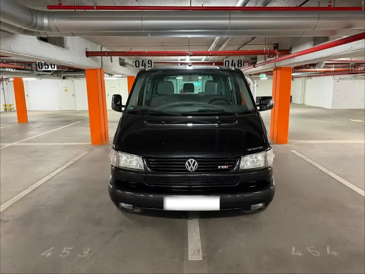 Second-hand VW T4 151 CP (111 kW) 2002 Negru Van