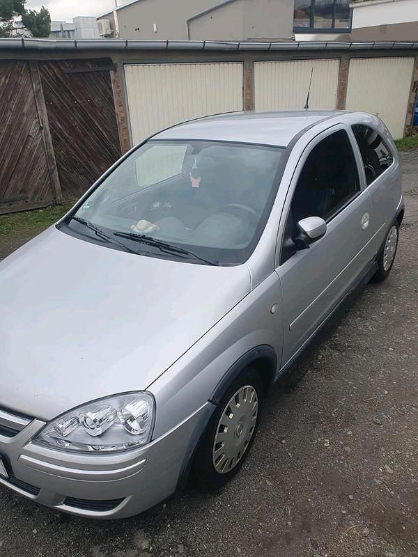 Gebraucht Opel Corsa 60 PS (44 kW) 2005 Silber Kleinwagen