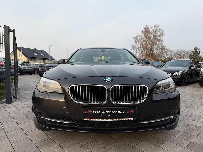 Gebraucht BMW 520 184 PS (135 kW) 2011 Grau Kombi