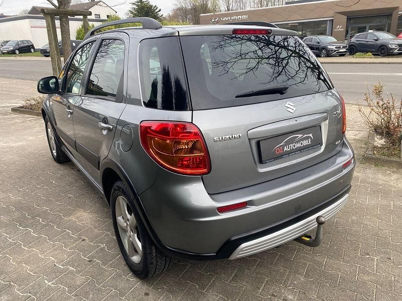 Gebraucht Suzuki SX4 107 PS (78 kW) 2008 Grau Limousine