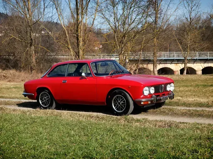 Gebraucht Alfa Romeo 2000 131 PS (96 kW) 1976 Rot Coupé