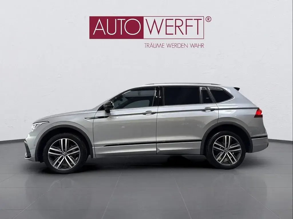 Gebraucht VW Tiguan Allspace R-line 200 PS (147 kW) 2023 Silber SUV