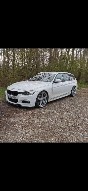 Gebraucht BMW 330 Sport Line 258 PS (189 kW) 2014 Weiß Kombi